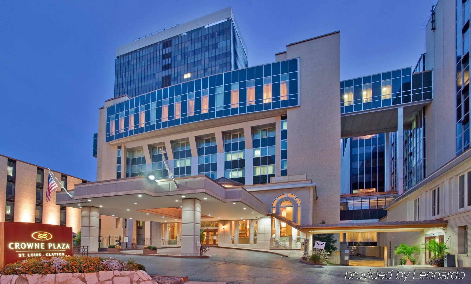 Plaza & Extended Hotel 4*