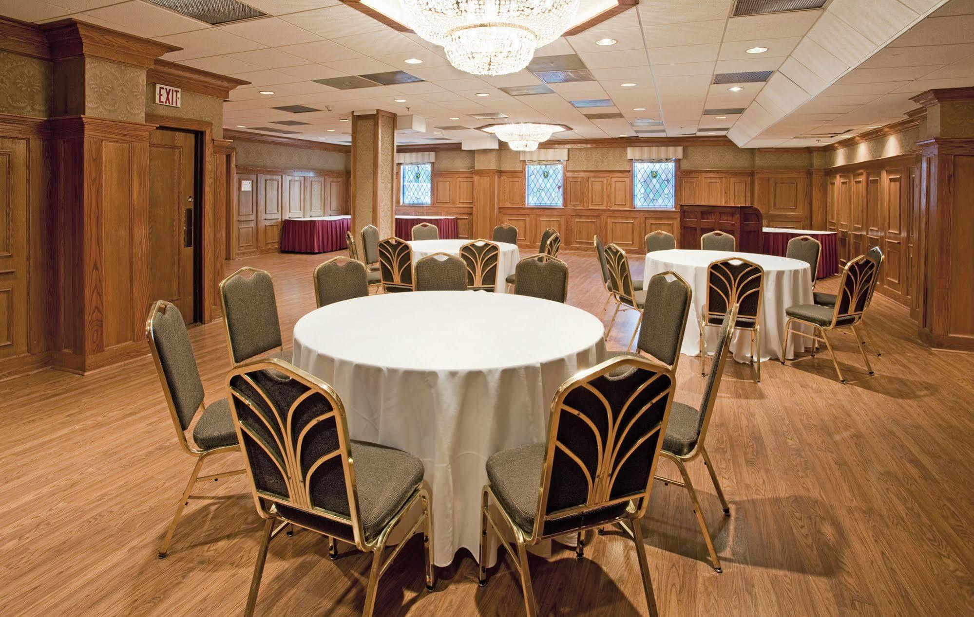 Hotel Plaza & Extended 4*