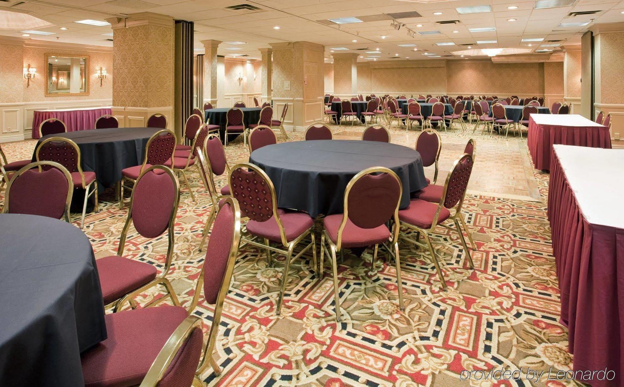 Plaza & Extended Hotel 4*